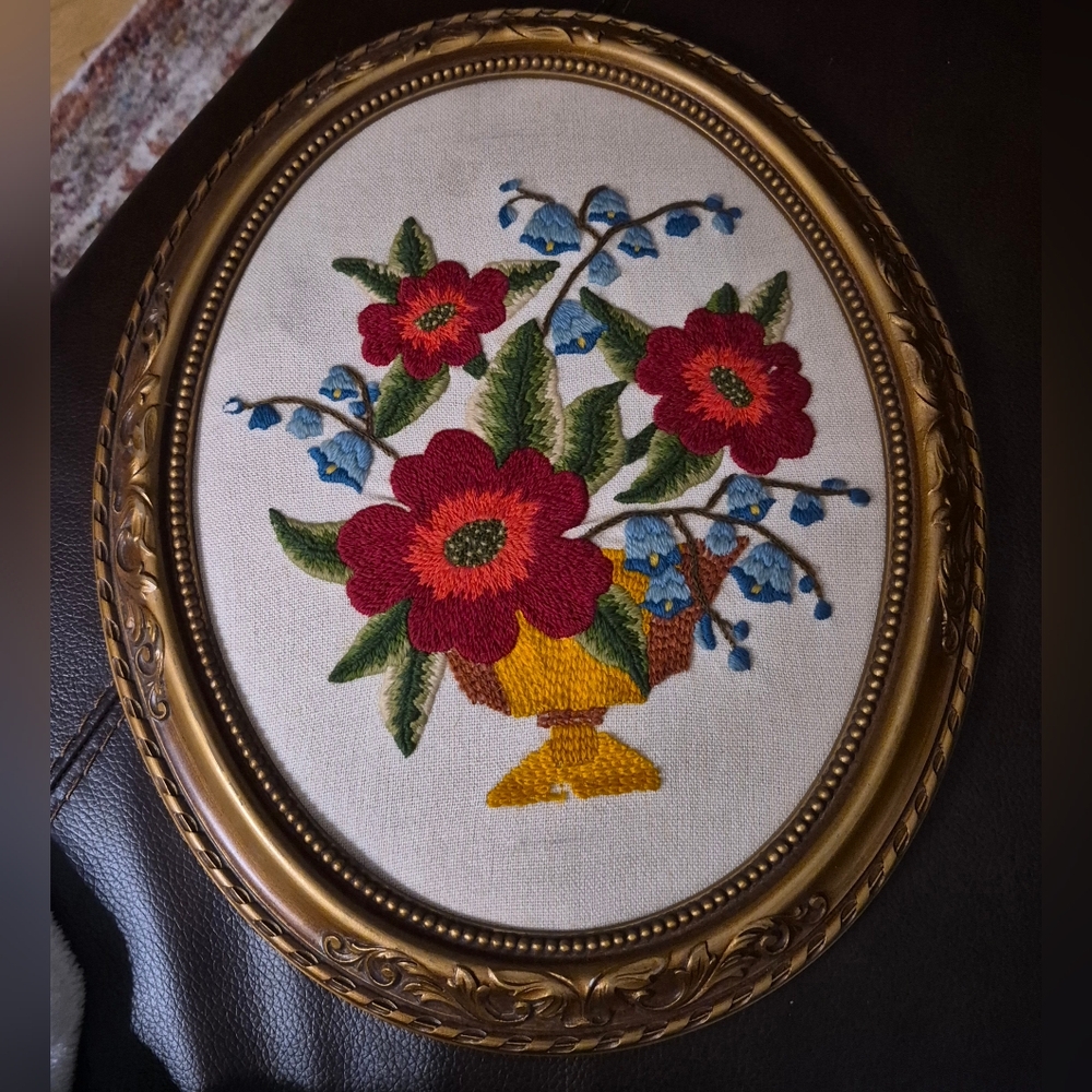 Vintage Embroidered Crewel Wall Art in Ornate Frame 16x13